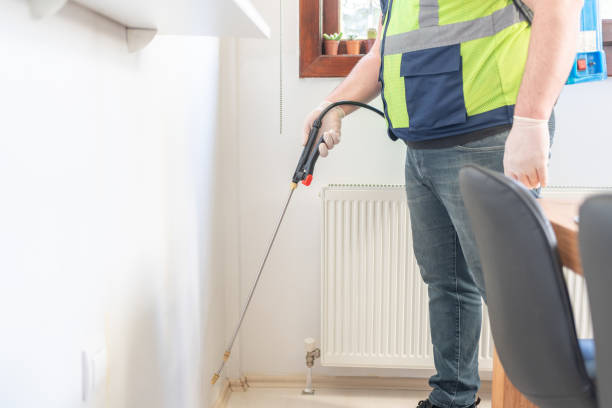 Best Mosquito Control Services  in Roseville, MN